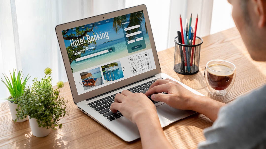 Hotel & Ticket Booking